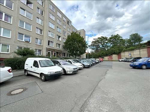 Pronájmu za podmínky postoupení pohledávky za nejvyšší cenu bytu 2kk, Kardašovská, Praha